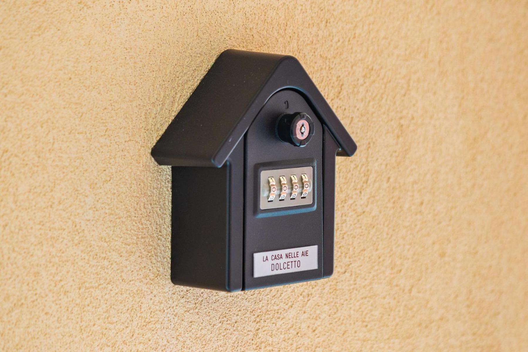 La Casa Nelle Aie - Appartamento Dolcetto - Free Wifi & Ac La Morra Esterno foto